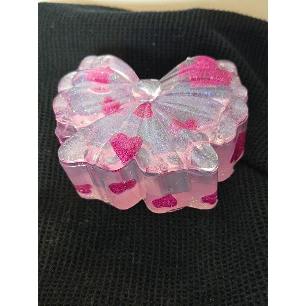 Handmade Resin Bow‎ Shaped Trinket Box With Lid Pink With Hearts. 770